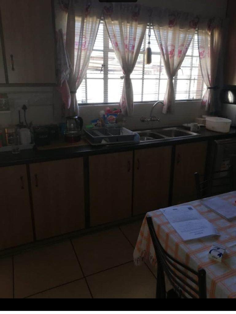 10 Bedroom Property for Sale in Orkney North West